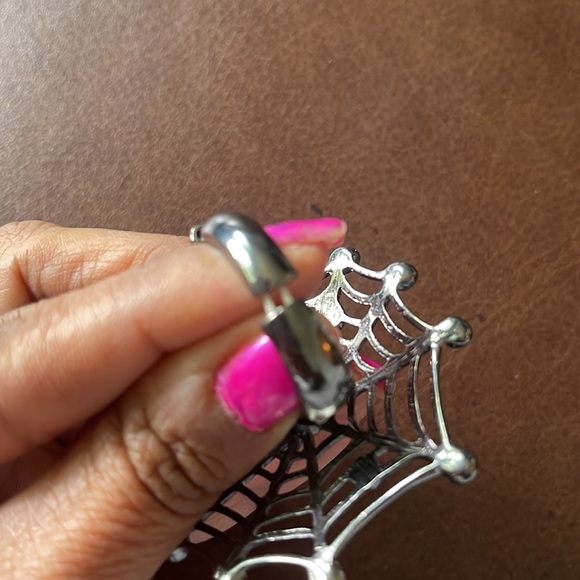 Halloween Spider web jeweled ring - Picture 3 of 3